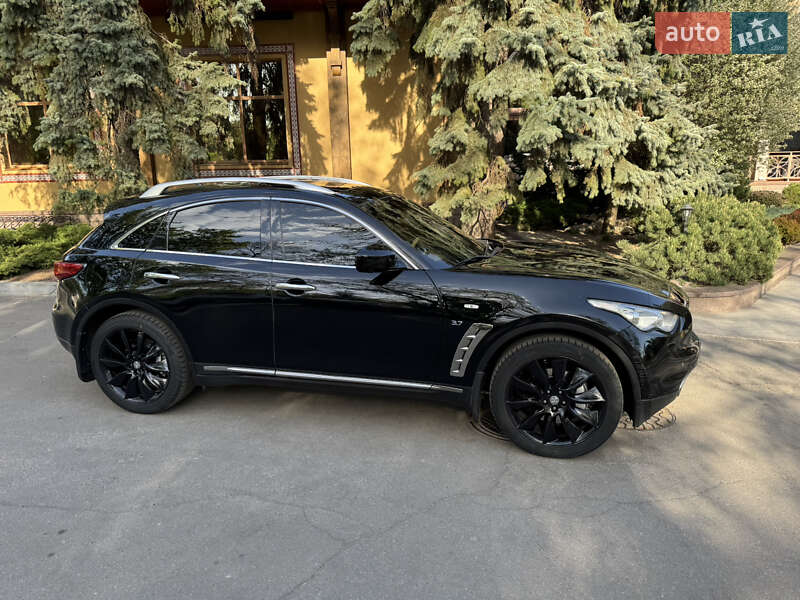 Внедорожник / Кроссовер Infiniti FX 37 2011 в Полтаве