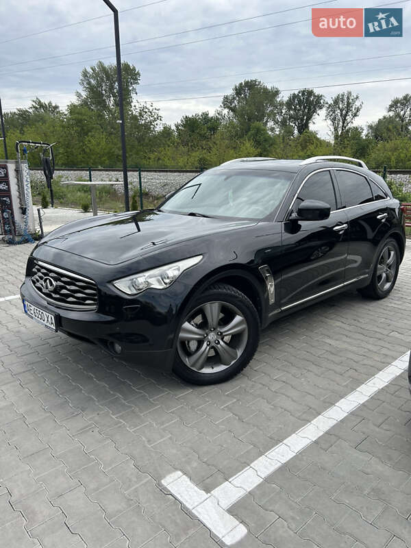 Позашляховик / Кросовер Infiniti FX 37 2011 в Києві