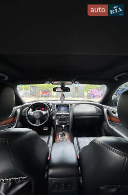 Позашляховик / Кросовер Infiniti FX 37 2011 в 