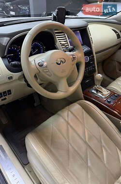 Позашляховик / Кросовер Infiniti FX 37 2012 в 
