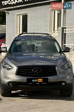 Внедорожник / Кроссовер Infiniti FX 37 2013 в 