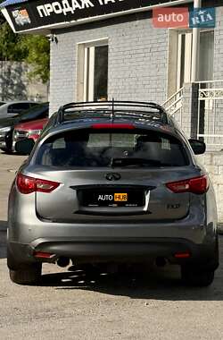 Внедорожник / Кроссовер Infiniti FX 37 2013 в 