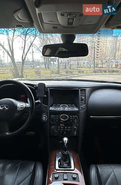 Внедорожник / Кроссовер Infiniti FX 37 2011 в 