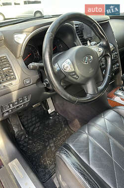 Внедорожник / Кроссовер Infiniti FX 37 2011 в 