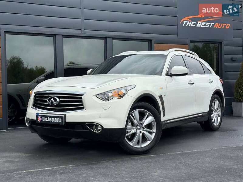 Внедорожник / Кроссовер Infiniti FX 37 2013 в 
