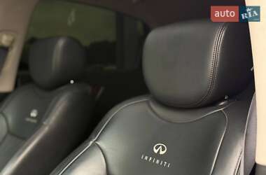 Внедорожник / Кроссовер Infiniti FX 37 2013 в 