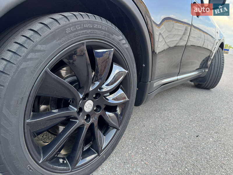 Внедорожник / Кроссовер Infiniti FX 37 2011 в Полтаве