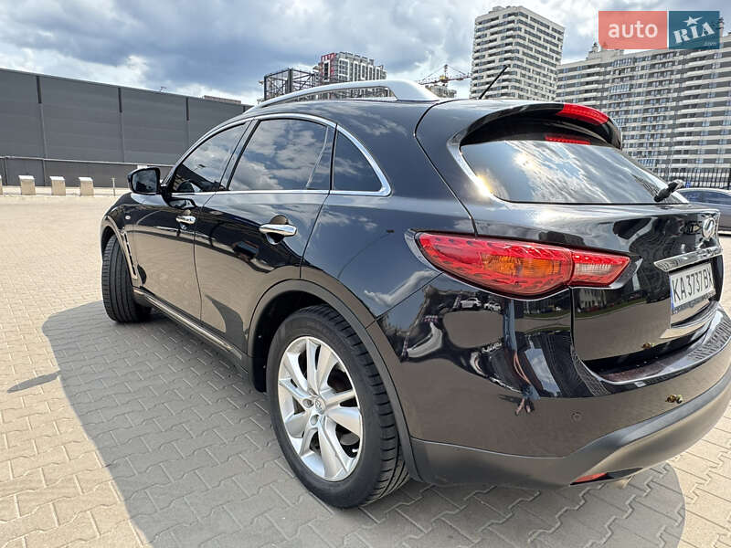 Позашляховик / Кросовер Infiniti FX 37 2012 в Києві