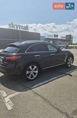 Внедорожник / Кроссовер Infiniti FX 37 2012 в 