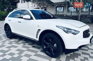Внедорожник / Кроссовер Infiniti FX 37 2011 в 