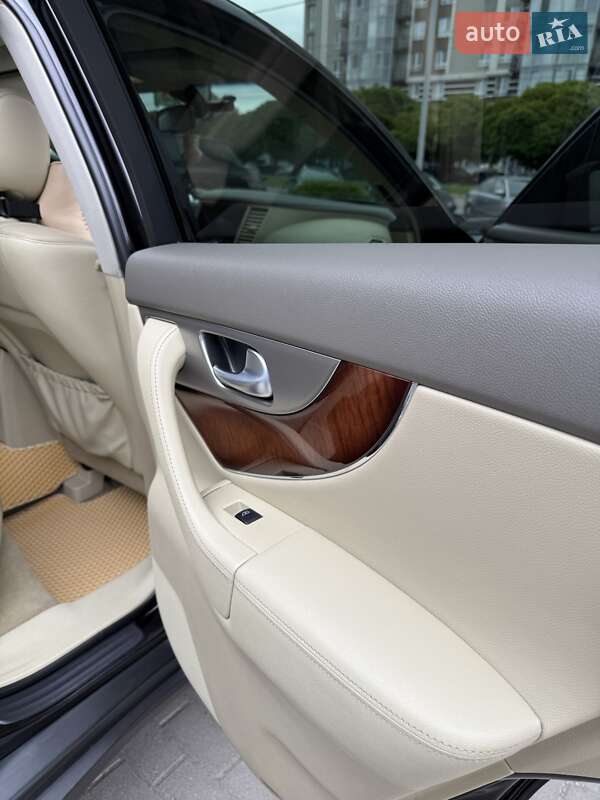 Позашляховик / Кросовер Infiniti FX 37 2011 в Хмельницькому