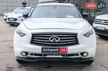 Внедорожник / Кроссовер Infiniti FX 37 2013 в 