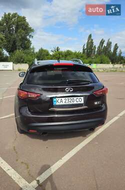 Внедорожник / Кроссовер Infiniti FX 37 2011 в 