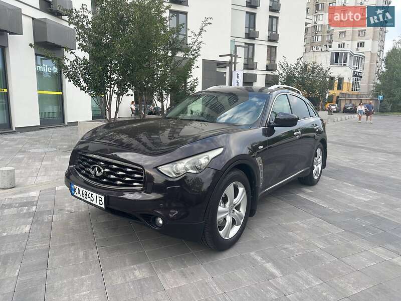 Позашляховик / Кросовер Infiniti FX 37 2011 в Києві