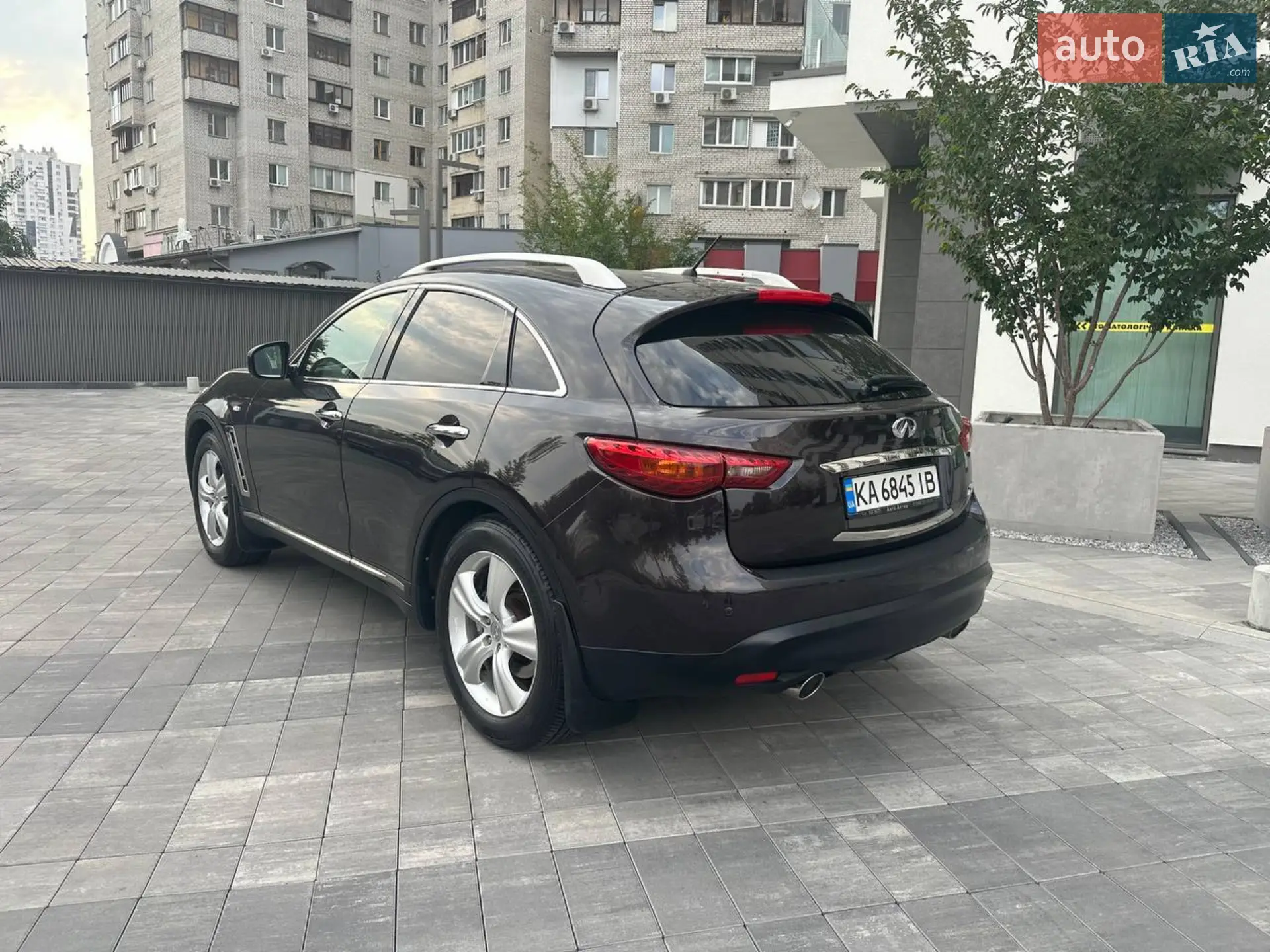 2011 Infiniti FX - мініатюра 25