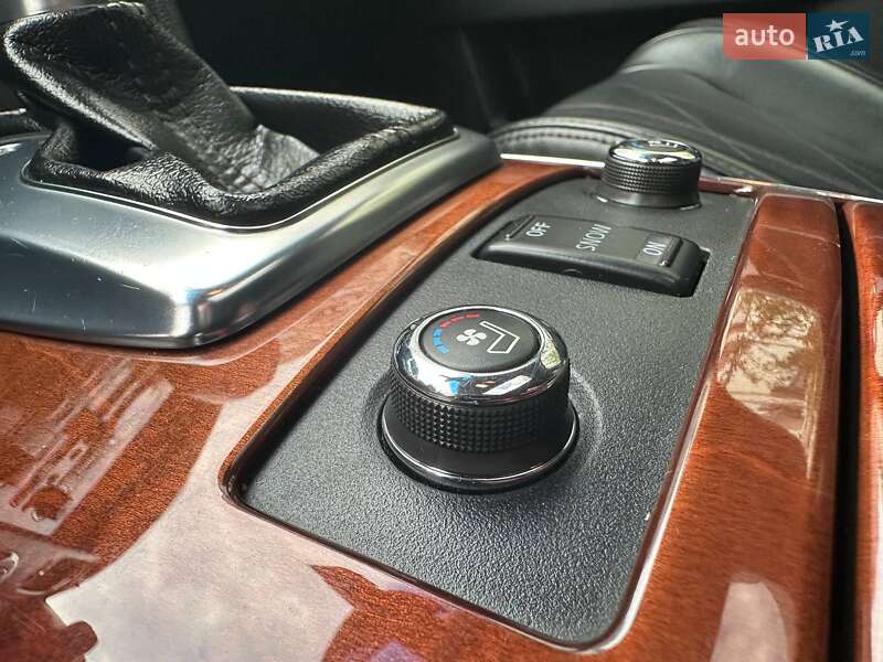 Позашляховик / Кросовер Infiniti FX 37 2011 в Києві