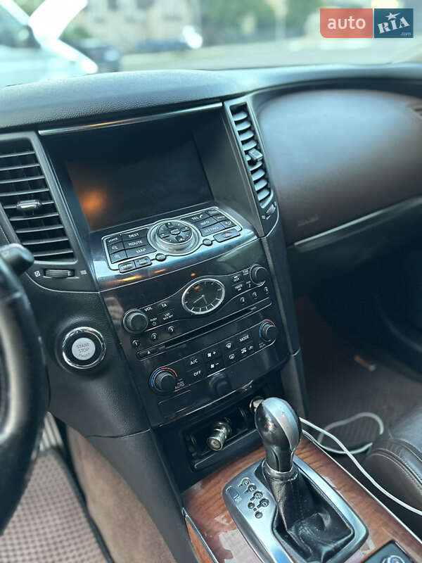 Внедорожник / Кроссовер Infiniti FX 37 2010 в Львове