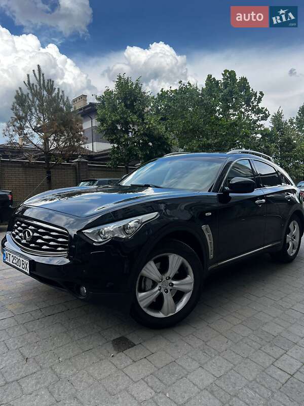 Позашляховик / Кросовер Infiniti FX 37 2010 в Івано-Франківську