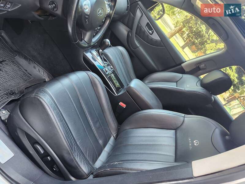 Внедорожник / Кроссовер Infiniti FX 37 2013 в Каменском