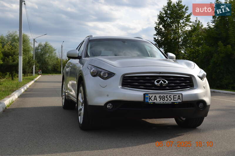 Внедорожник / Кроссовер Infiniti FX 37 2010 в Киеве