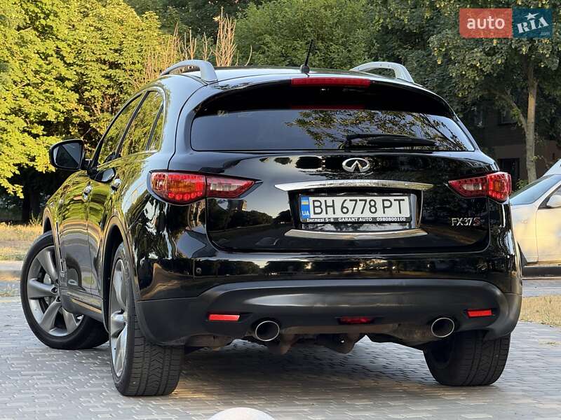 Внедорожник / Кроссовер Infiniti FX 37 2012 в Одессе