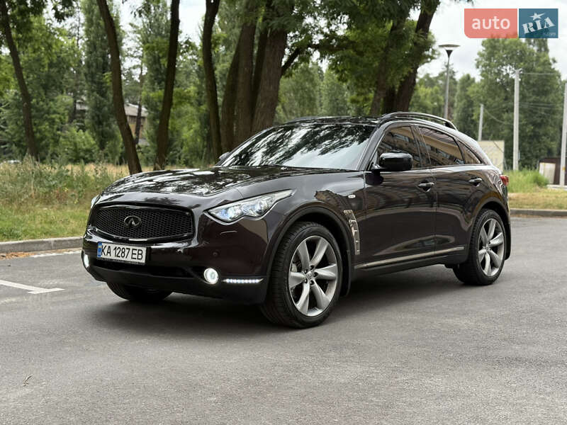 Infiniti FX 37 2010