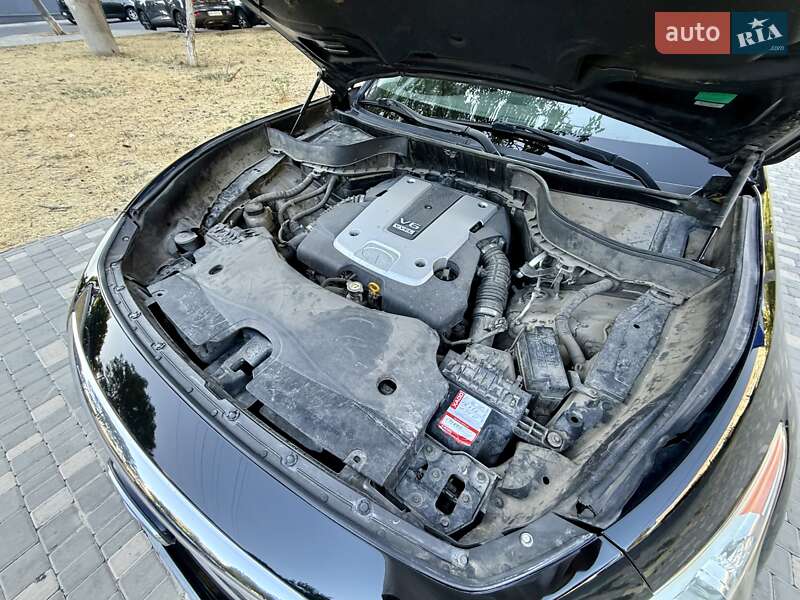 Внедорожник / Кроссовер Infiniti FX 37 2012 в Одессе