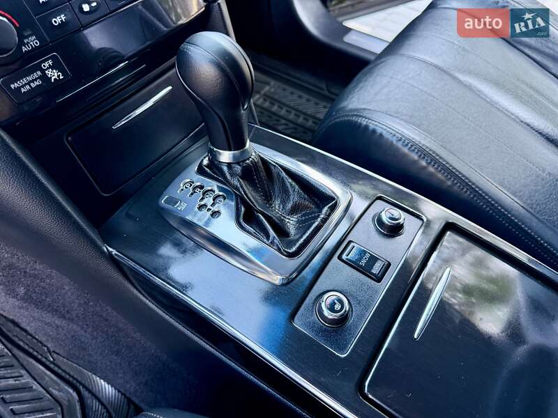 Внедорожник / Кроссовер Infiniti FX 37 2012 в Одессе