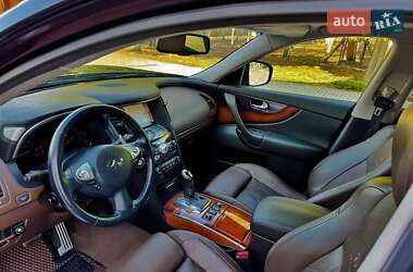 Внедорожник / Кроссовер Infiniti FX 37 2011 в 