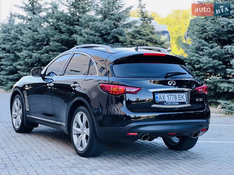 Внедорожник / Кроссовер Infiniti FX 37 2011 в Харькове