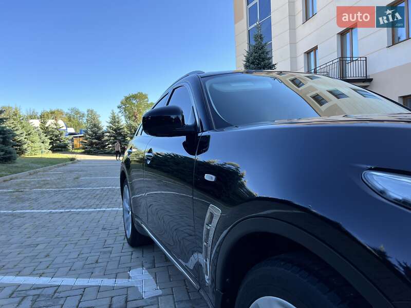 Внедорожник / Кроссовер Infiniti FX 37 2011 в Харькове