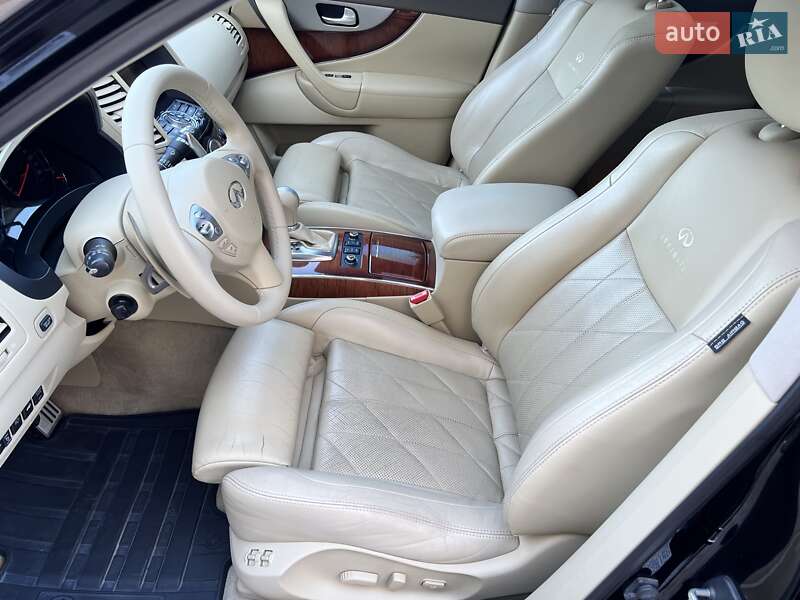 Внедорожник / Кроссовер Infiniti FX 37 2011 в Харькове