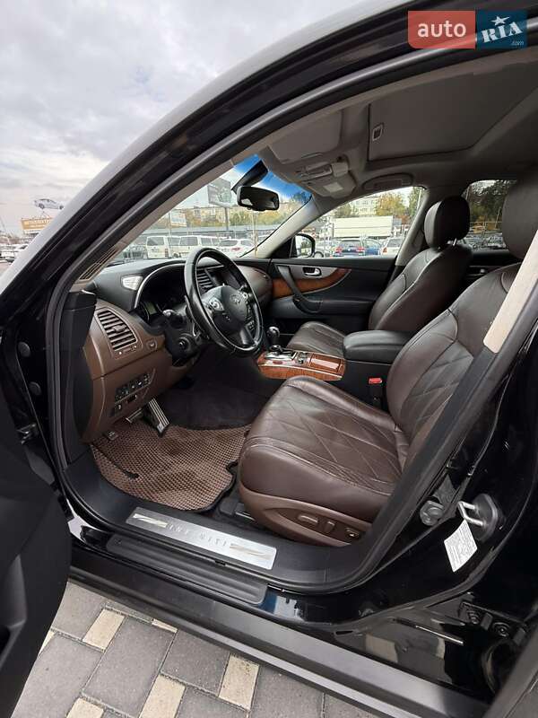 Внедорожник / Кроссовер Infiniti FX 37 2012 в Полтаве фото 19 Внедорожник / Кроссовер Infiniti FX 37 2012 в Полтаве