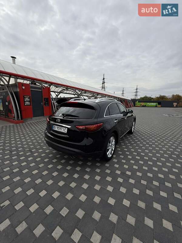 Внедорожник / Кроссовер Infiniti FX 37 2012 в Полтаве фото 24 Внедорожник / Кроссовер Infiniti FX 37 2012 в Полтаве