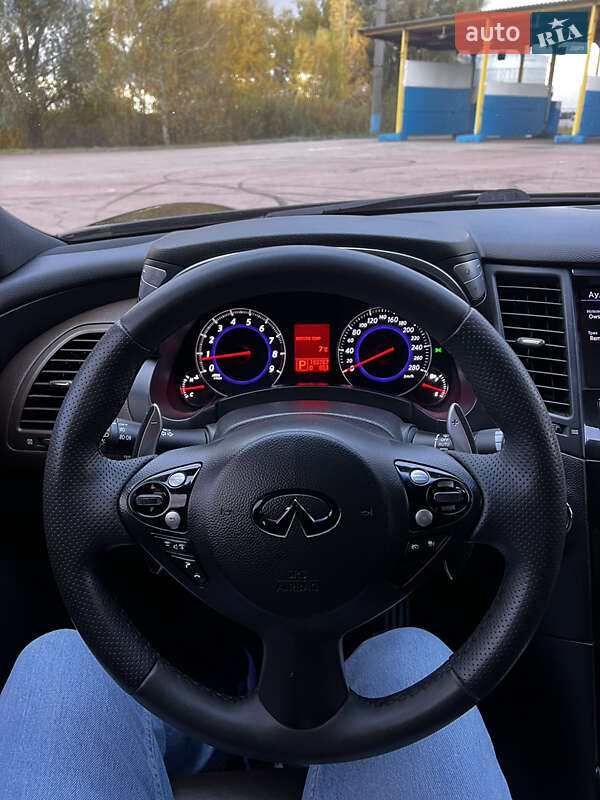 Внедорожник / Кроссовер Infiniti FX 37 2011 в Борисполе фото 9 Внедорожник / Кроссовер Infiniti FX 37 2011 в Борисполе
