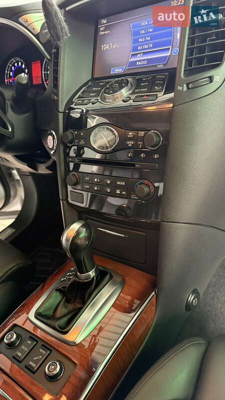 Внедорожник / Кроссовер Infiniti FX 37 2010 в Черкассах