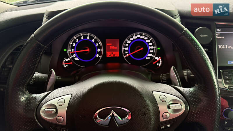 Внедорожник / Кроссовер Infiniti FX 37 2010 в Черкассах