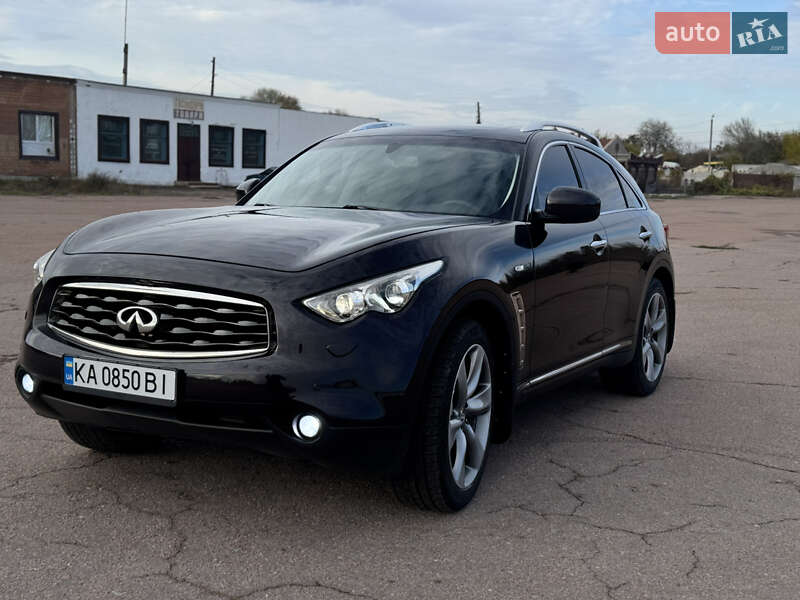 Внедорожник / Кроссовер Infiniti FX 37 2010 в Киеве фото 5 Внедорожник / Кроссовер Infiniti FX 37 2010 в Киеве