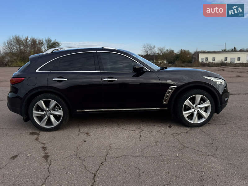 Внедорожник / Кроссовер Infiniti FX 37 2010 в Киеве фото 13 Внедорожник / Кроссовер Infiniti FX 37 2010 в Киеве