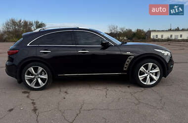 Внедорожник / Кроссовер Infiniti FX 37 2010 в 