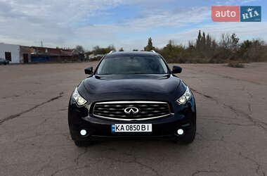 Внедорожник / Кроссовер Infiniti FX 37 2010 в 