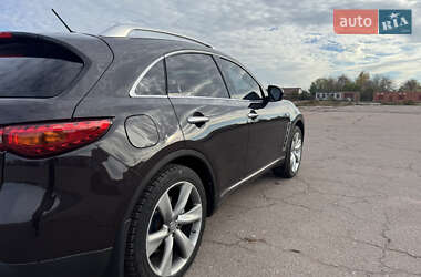 Внедорожник / Кроссовер Infiniti FX 37 2010 в 