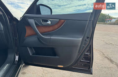 Внедорожник / Кроссовер Infiniti FX 37 2010 в 