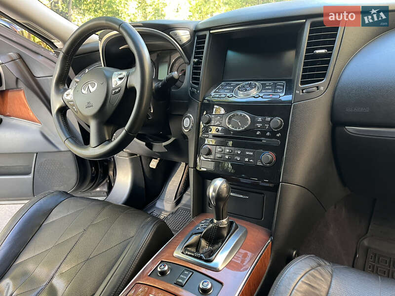 Внедорожник / Кроссовер Infiniti FX 37 2011 в Чернигове фото 31 Внедорожник / Кроссовер Infiniti FX 37 2011 в Чернигове