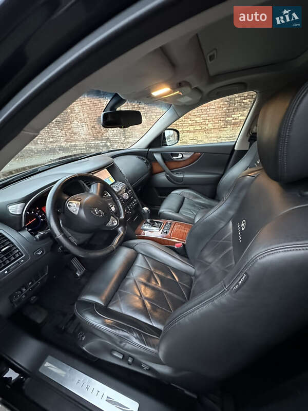 Позашляховик / Кросовер Infiniti FX 37 2010 в Одесі фото 14 Позашляховик / Кросовер Infiniti FX 37 2010 в Одесі