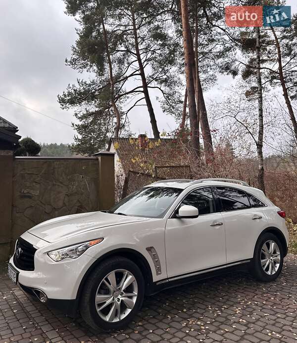 Позашляховик / Кросовер Infiniti FX 37 2013 в Львові