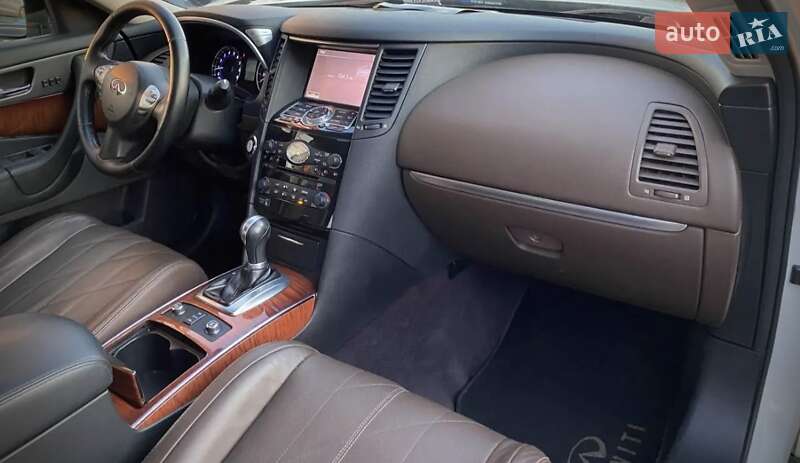 Позашляховик / Кросовер Infiniti FX 37 2013 в Львові