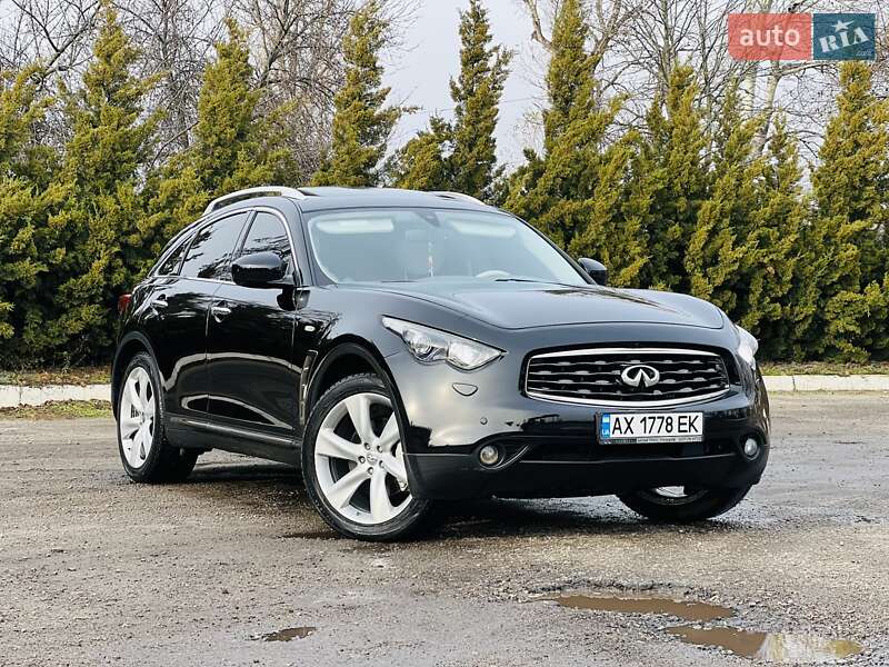 Infiniti FX 37 2011