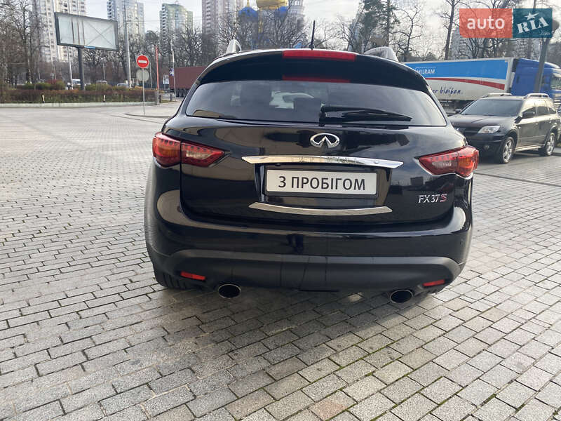Внедорожник / Кроссовер Infiniti FX 37 2012 в Киеве