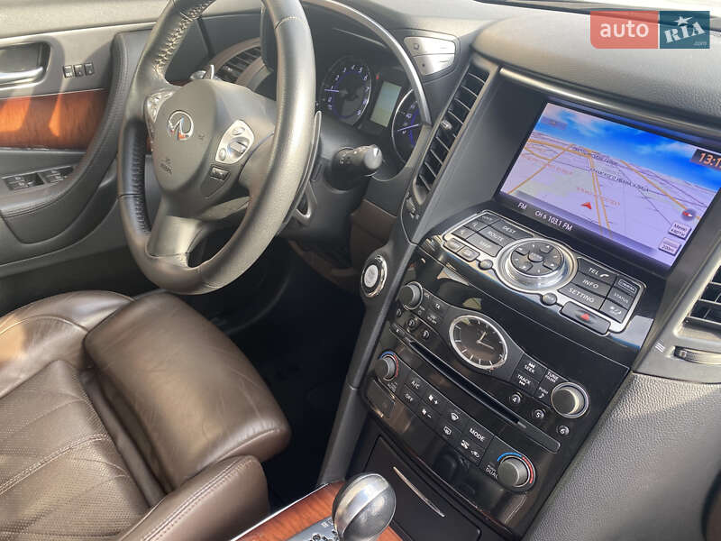 Внедорожник / Кроссовер Infiniti FX 37 2012 в Киеве